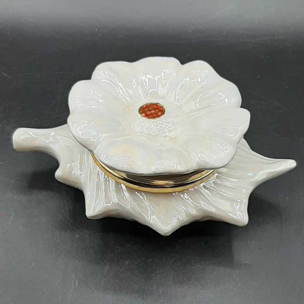 Vintage Iridescent  Scotch Thistle Shaped Hinged Lidded Trinket Dish Italy